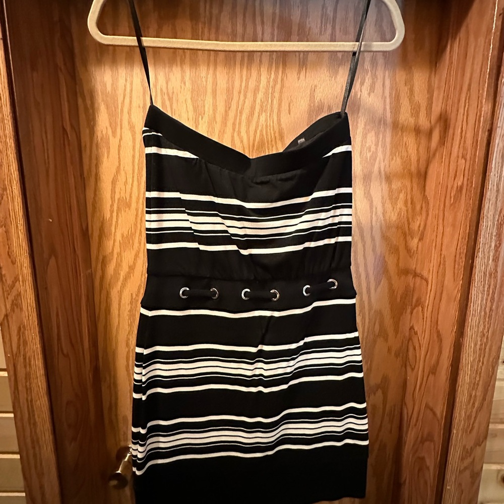 Whit House Black Market xs strapless tube dress